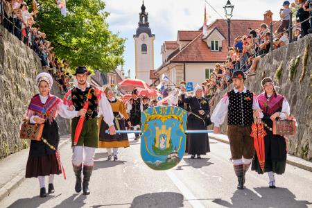 Razkrivamo program 51. Dnevov narodnih noš in oblačilne dediščine v Kamniku (11)